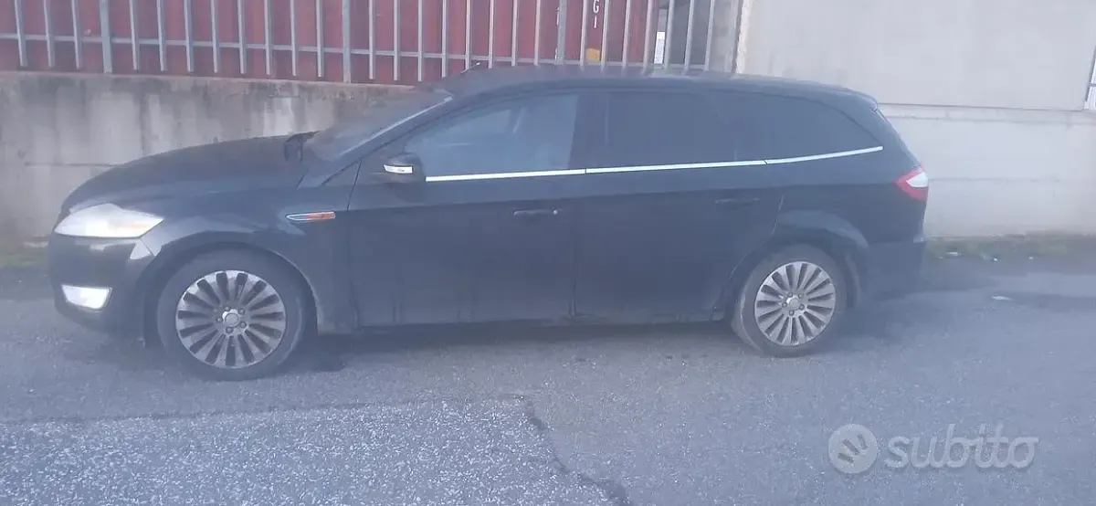 Usata Ford Mondeo 145 CV (106 kW) 2007 Nero Station wagon