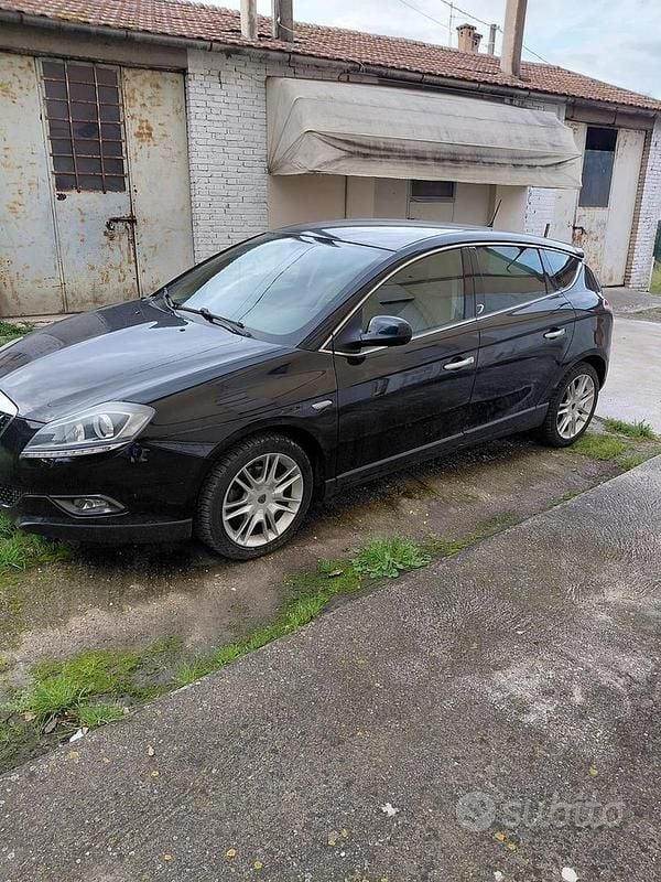 Usata Lancia Delta 120 CV (88 kW) 2008 Nero Utilitaria