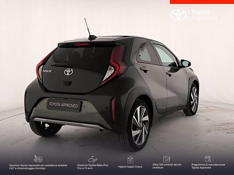 Usata Toyota Aygo X Lounge 72 CV (52 kW) 2022 Black e green SUV