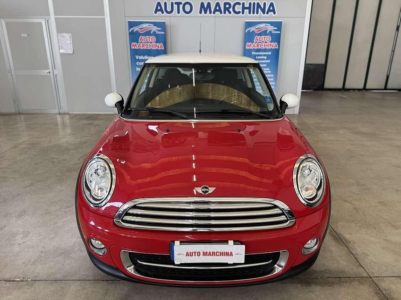 Usata Mini Cooper D 111 CV (81 kW) 2014 Rosso Utilitaria