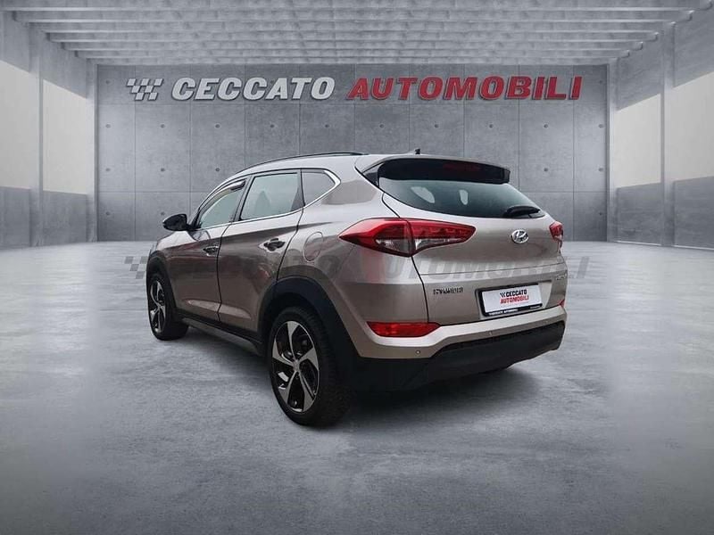 Usata Hyundai Tucson Xpossible 141 CV (103 kW) 2017 Argento SUV