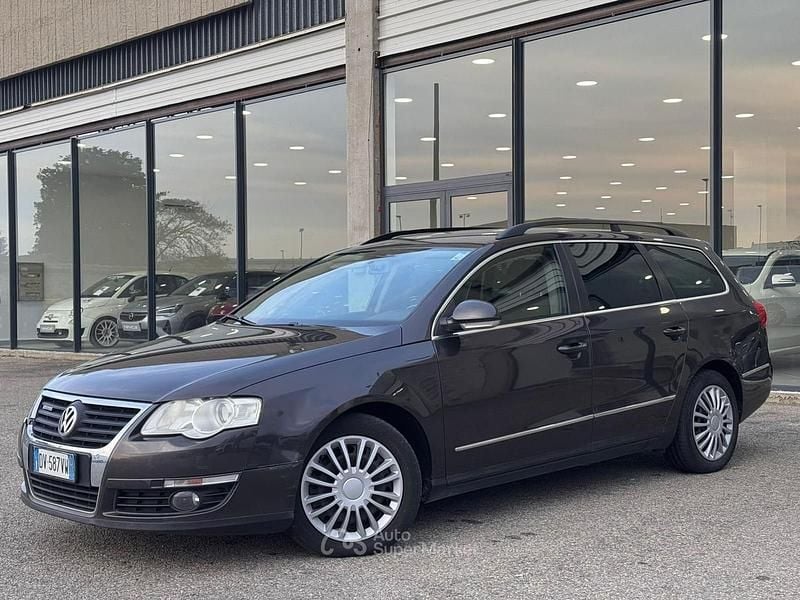Usata VW Passat Comfortline 140 CV (102 kW) 2009 Grigio Station wagon