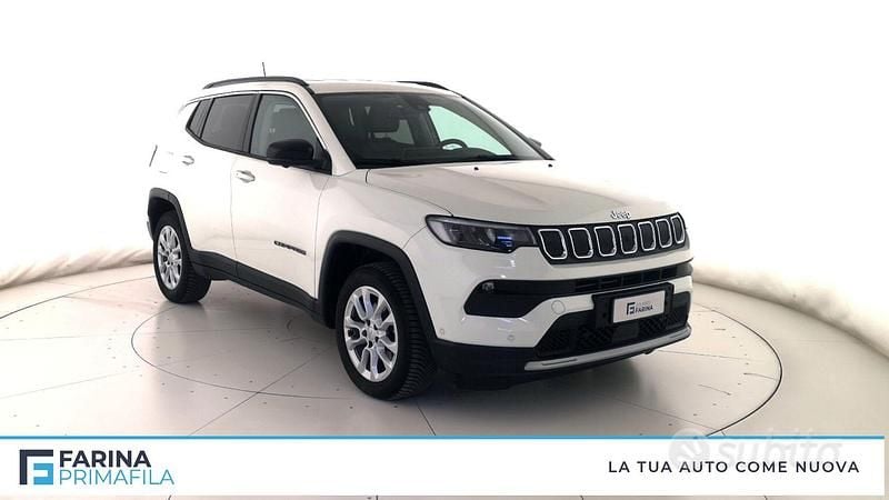 Usado Jeep Compass Limited 131 CV (96 kW) 2024 Negro SUV