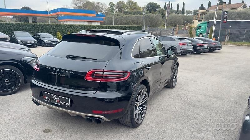 Usata Porsche Macan Turbo 399 CV (293 kW) 2016 Nero SUV