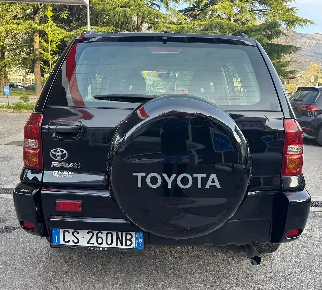 Usata Toyota RAV4 Sol 116 CV (85 kW) 2004 Nero SUV