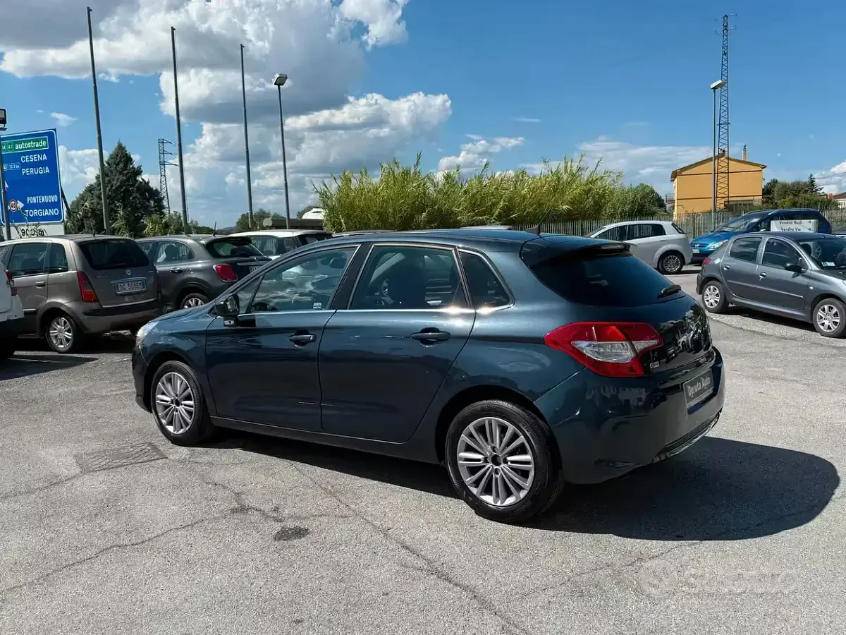 Usata Citroën C4 Exclusive 112 CV (82 kW) 2012 Grigio Berlina