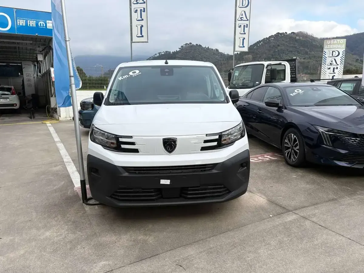 Nuova Peugeot Partner 101 CV (74 kW) 2025 Bianco Monovolume