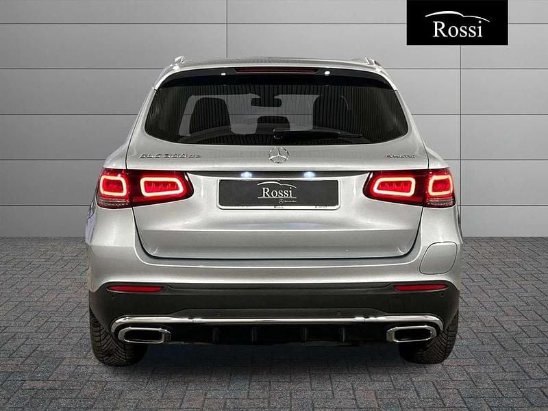 Usata Mercedes GLC300e Premium 195 CV (143 kW) 2022 Argento hightech metallizzato SUV