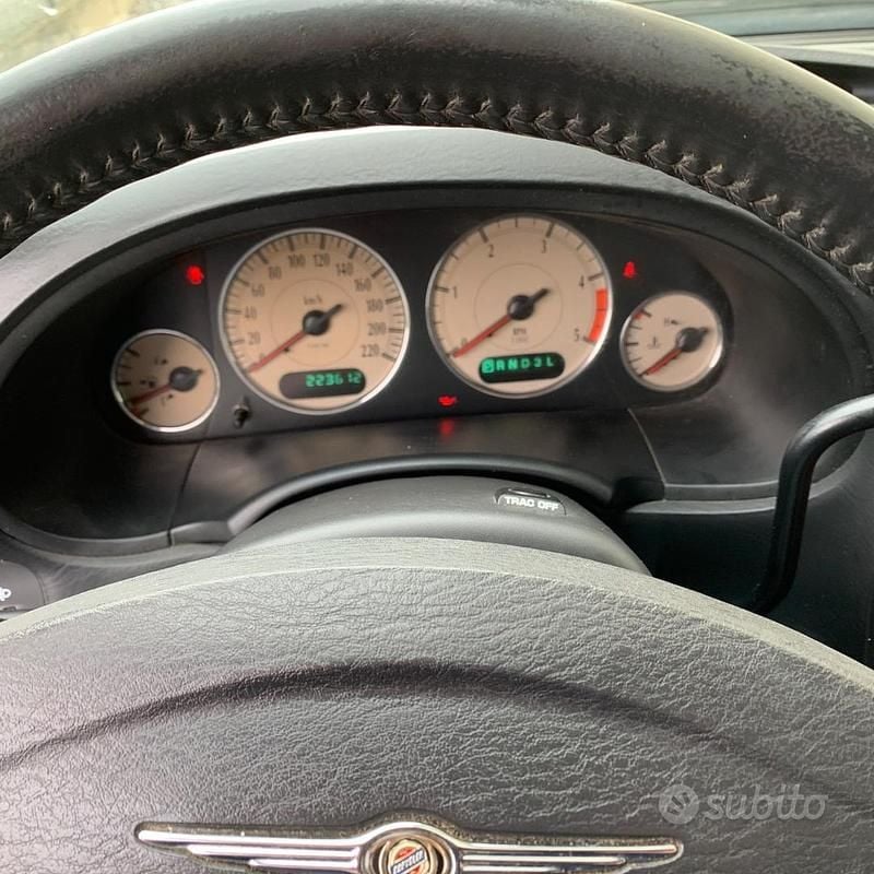 Usata Chrysler Grand Voyager 150 CV (110 kW) 2007 Blu Monovolume