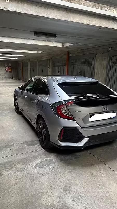 Usata Honda Civic Elegance 126 CV (92 kW) 2019 Grigio Berlina