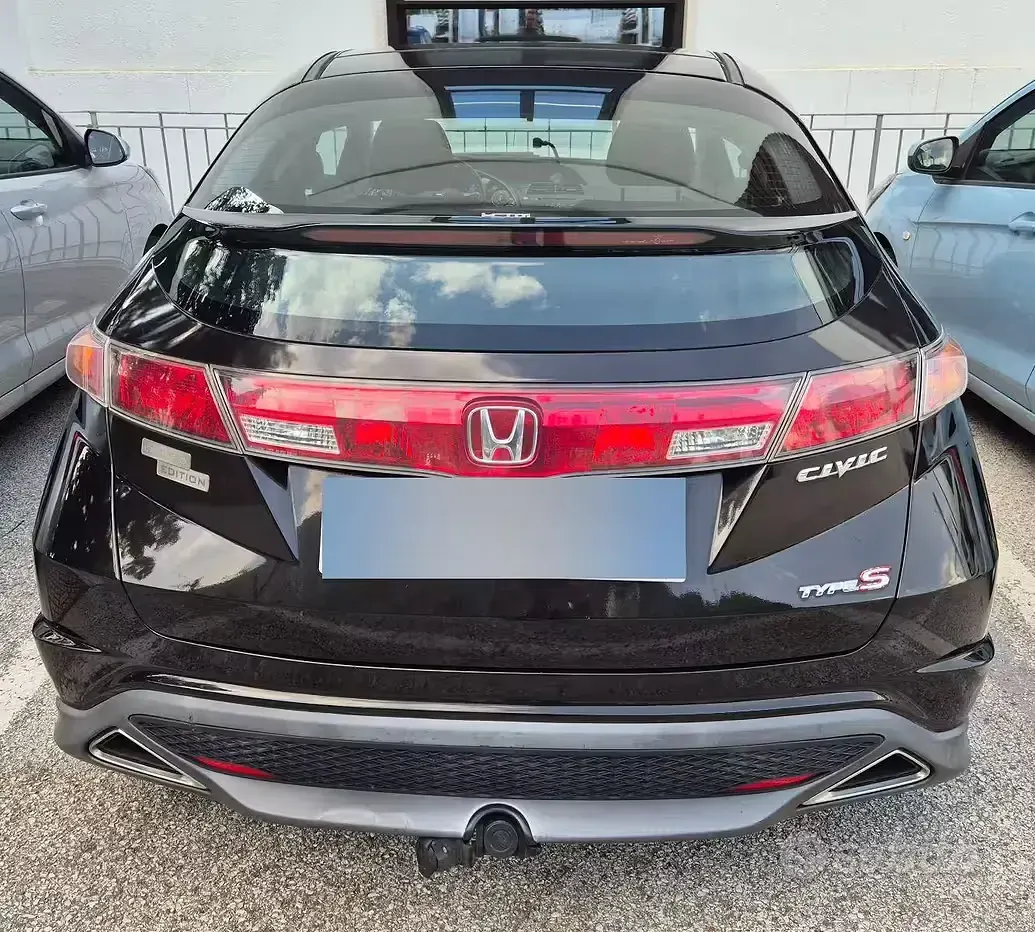 Usata Honda Civic Type S 140 CV (102 kW) 2008 Berlina