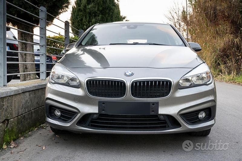 Usata BMW 218 2015 Grigio Monovolume