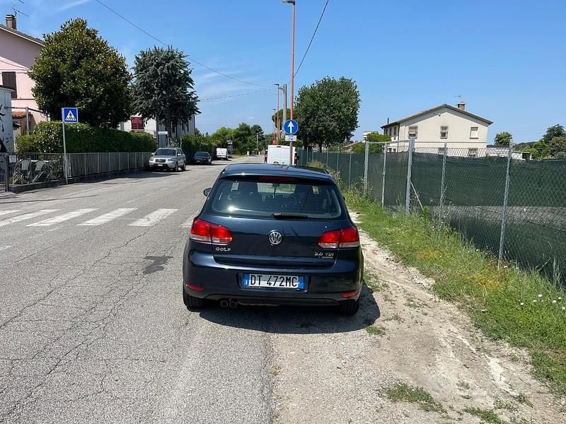 Usata VW Golf VI 140 CV (102 kW) 2009 Blu Utilitaria