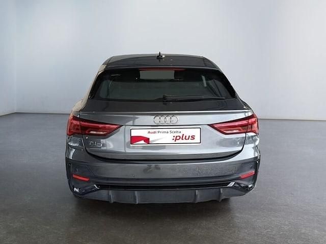 Usata Audi Q3 Sportback S-Line 150 CV (110 kW) 2023 Grigio SUV