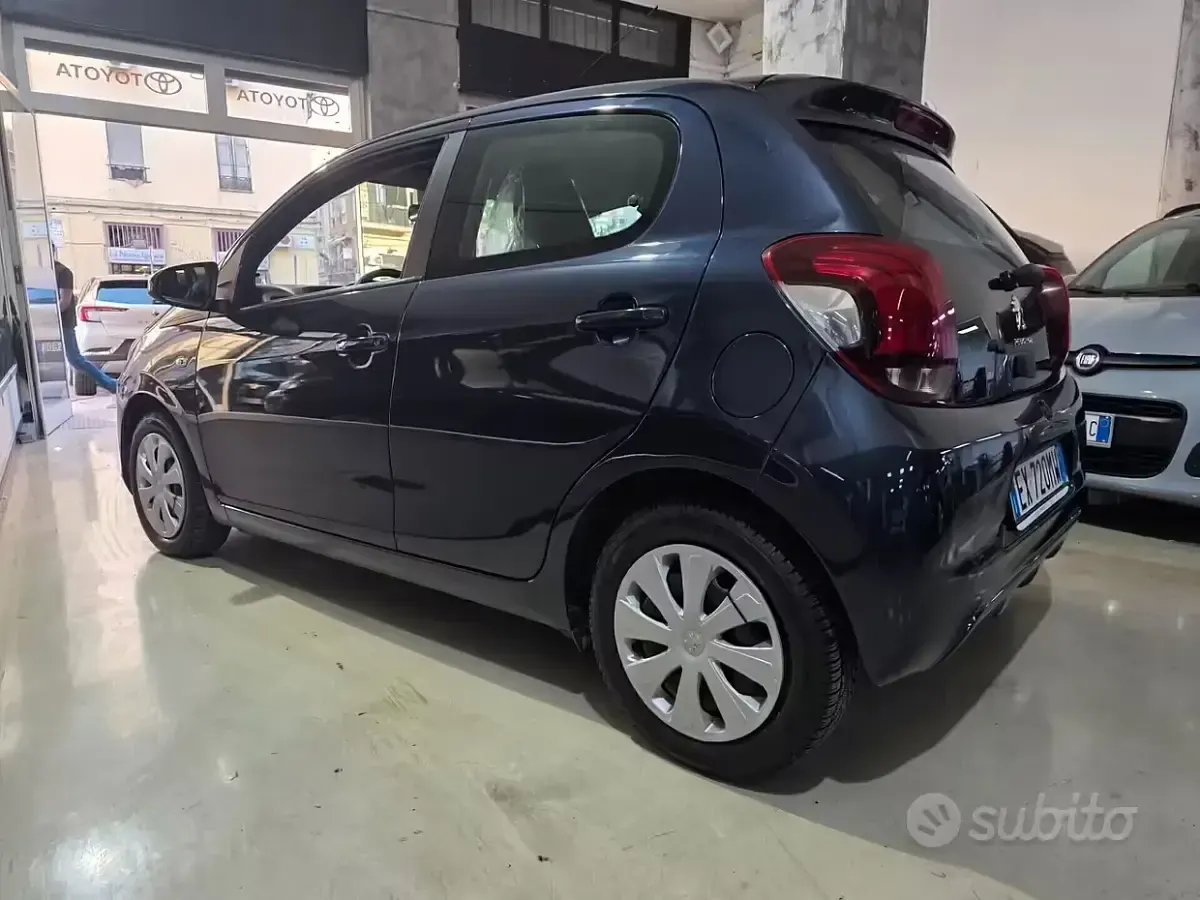 Usata Peugeot 108 69 CV (50 kW) 2014 Grigio Berlina