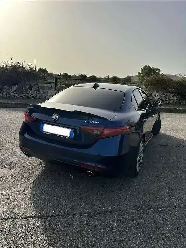 Usata Alfa Romeo Giulia Super 179 CV (131 kW) 2017 Berlina