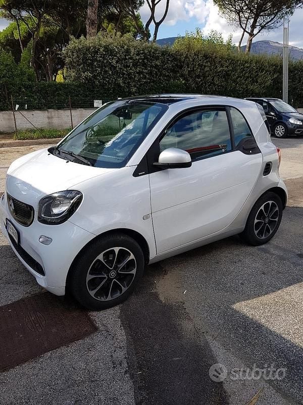 Bianco Usata 2016 Smart ForTwo Coupé Coupé | 13.000 € - Immagine 1/4