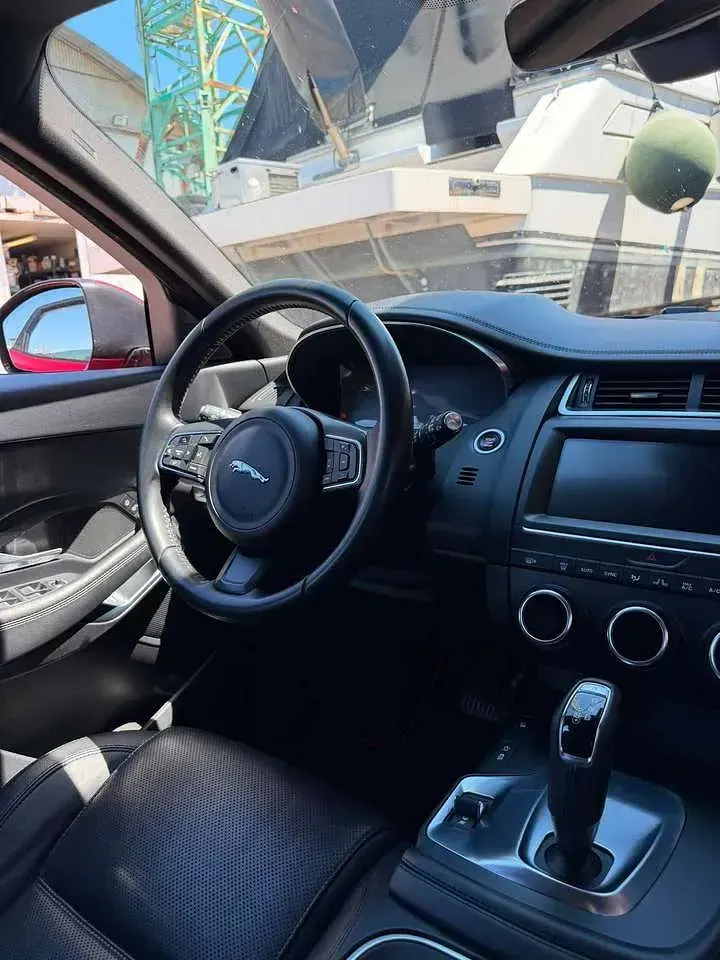 Usata Jaguar E-Pace R-Dynamic 150 CV (110 kW) 2018 Rosso SUV