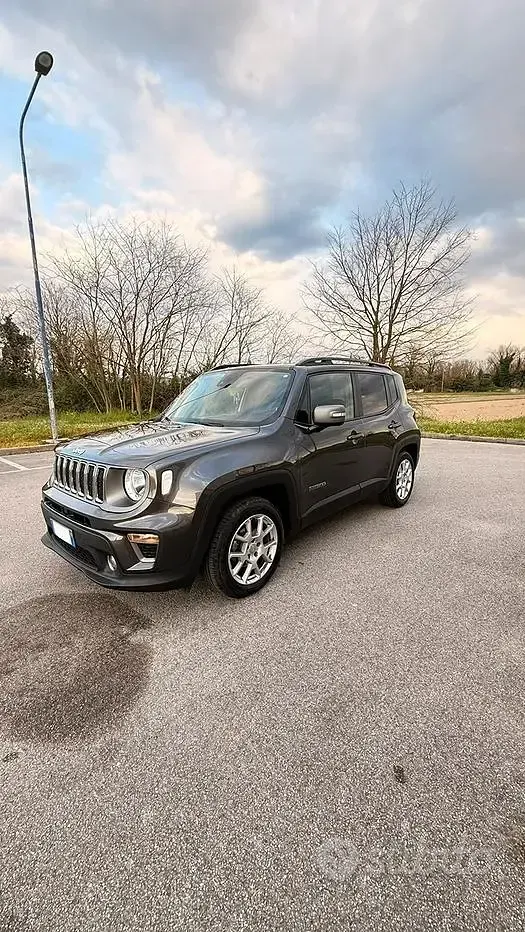 Usata Jeep Renegade Limited 120 CV (88 kW) 2019 Grigio SUV