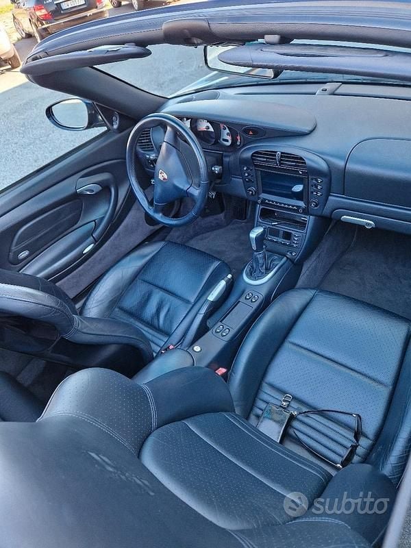 Usata Porsche 996 2004 Blu Cabrio