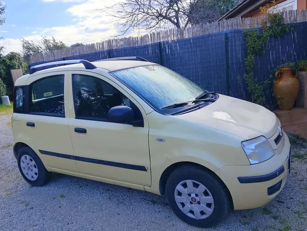 Usata Fiat Panda Dynamic 69 CV (50 kW) 2010 Giallo Utilitaria