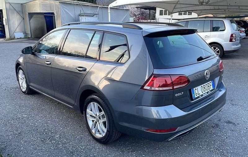 Usata VW Golf VII Business 116 CV (85 kW) 2018 Grigio Station wagon