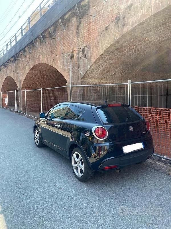 Usata Alfa Romeo MiTo 78 CV (57 kW) 2018 Nero Utilitaria