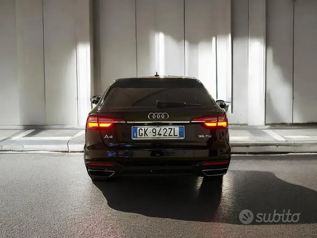 Usata Audi A4 Business 163 CV (119 kW) 2022 Nero Station wagon