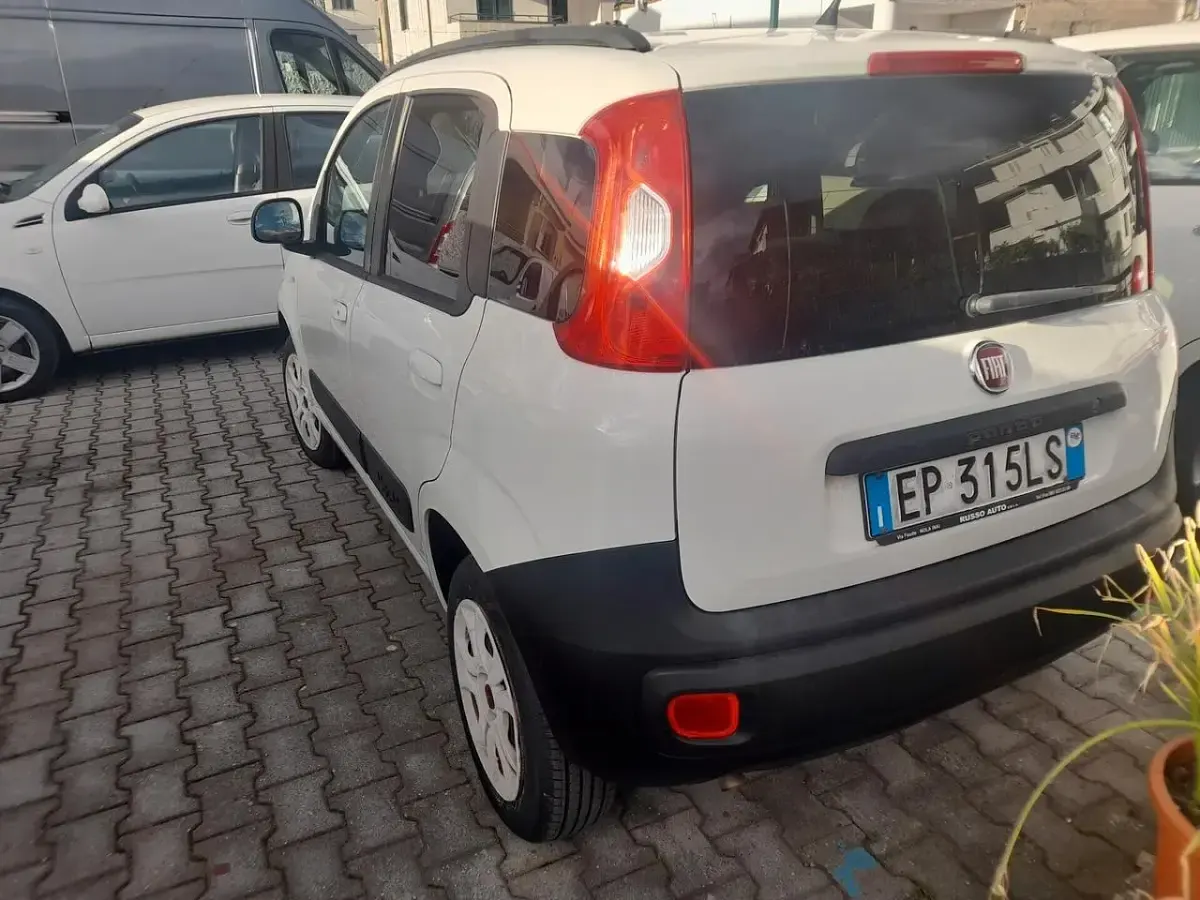 Usata Fiat Panda Easy 75 CV (55 kW) 2013 Bianco Utilitaria