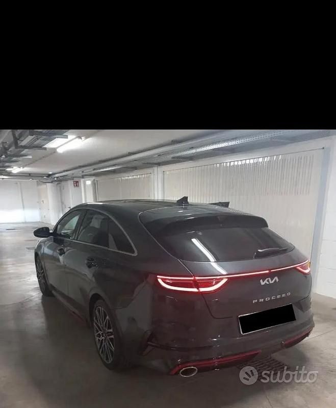 Usata Kia ProCeed GT 2022 Grigio Station wagon