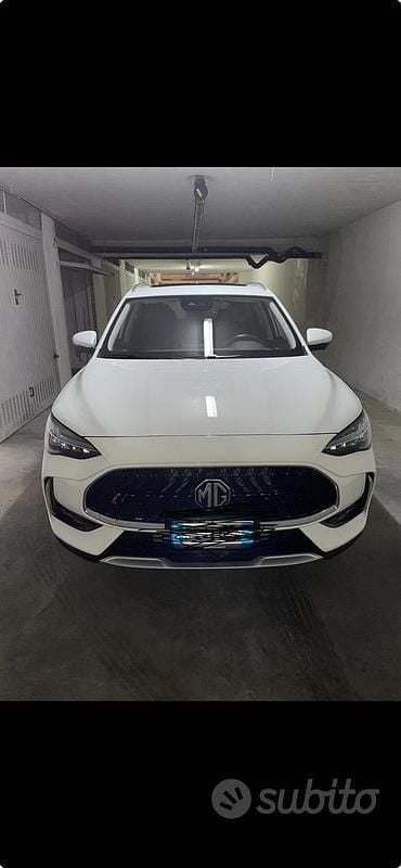 Usata MG HS Luxury 162 CV (119 kW) 2024 Bianco SUV