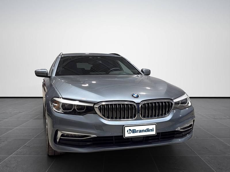 Usata BMW 520 Luxury Line 190 CV (139 kW) 2020 Argento Station wagon