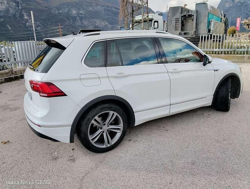 Usata VW Tiguan Sportline 116 CV (85 kW) 2019 Bianco SUV