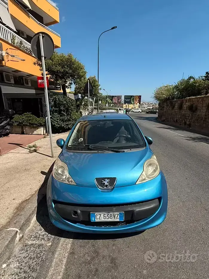 Usata Peugeot 107 68 CV (50 kW) 2006 Bluazzurro Utilitaria