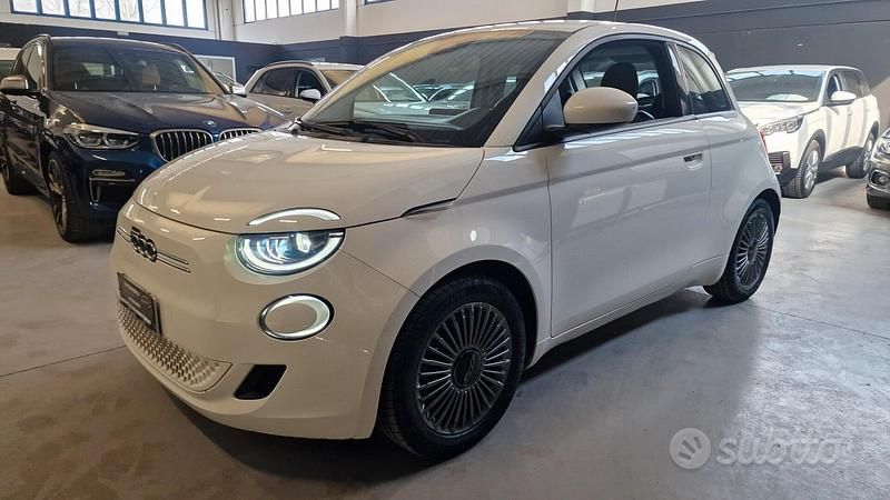 Usata Fiat 500e La Prima 42 kW (58 CV) 2021 Bianco Berlina