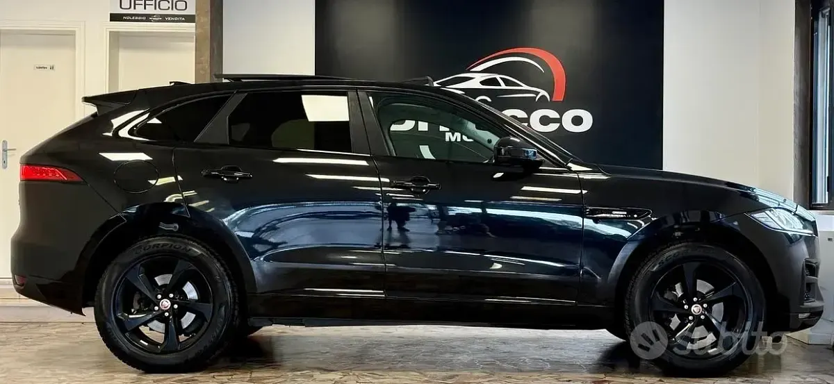 Usata Jaguar F-Pace Pure 180 CV (132 kW) 2018 Nero SUV