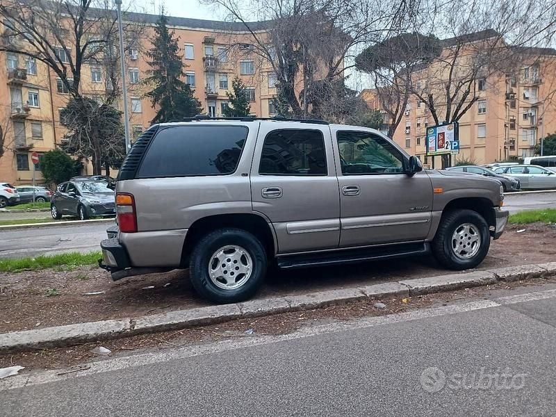 Usata Chevrolet Tahoe LT 273 CV (200 kW) 2002 Beige SUV