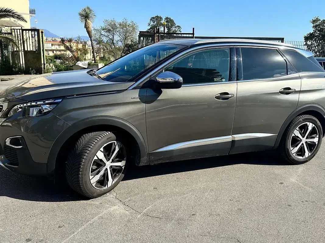 Usata Peugeot 3008 GT-line 131 CV (96 kW) 2018 Bronzo SUV