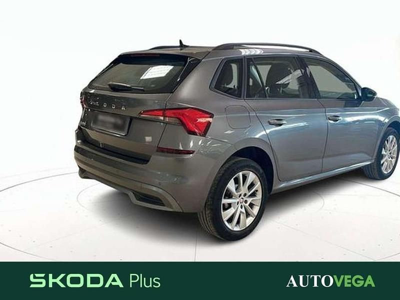 Usata Skoda Kamiq Ambition 110 CV (80 kW) 2022 Grigio pastello SUV