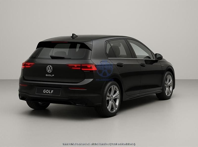 Usata VW Golf VIII R-line 150 CV (110 kW) 2025 Nero Utilitaria