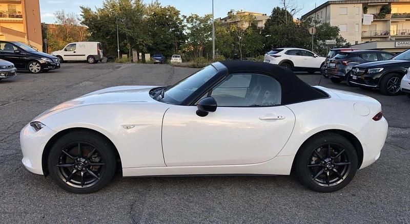 Usata Mazda MX5 Exceed 131 CV (96 kW) 2018 Bianco Cabrio