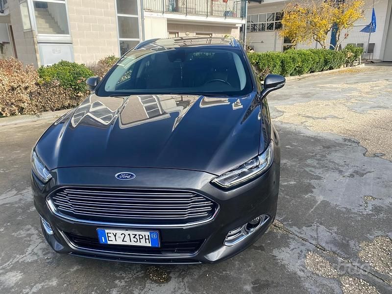 Usata Ford Mondeo Titanium 150 CV (110 kW) 2015 Grigio Station wagon