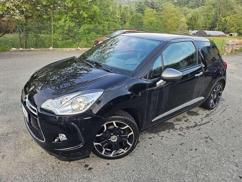 Usata Citroën DS3 82 CV (60 kW) 2013 Nero Berlina