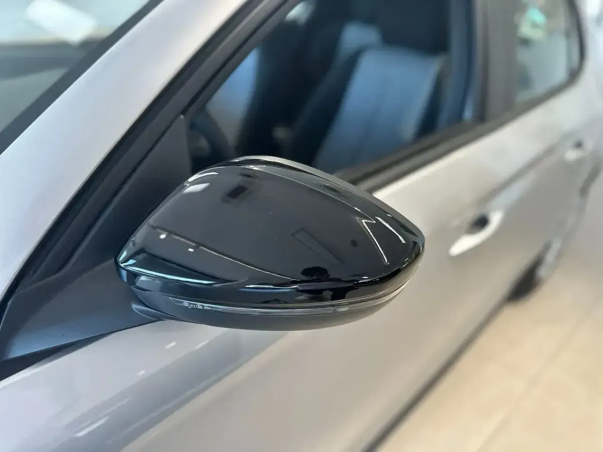 Usata Opel Corsa Edition 75 CV (55 kW) 2023 Argento Utilitaria