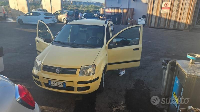 Usata Fiat Panda 60 CV (44 kW) 2009 Giallo Utilitaria