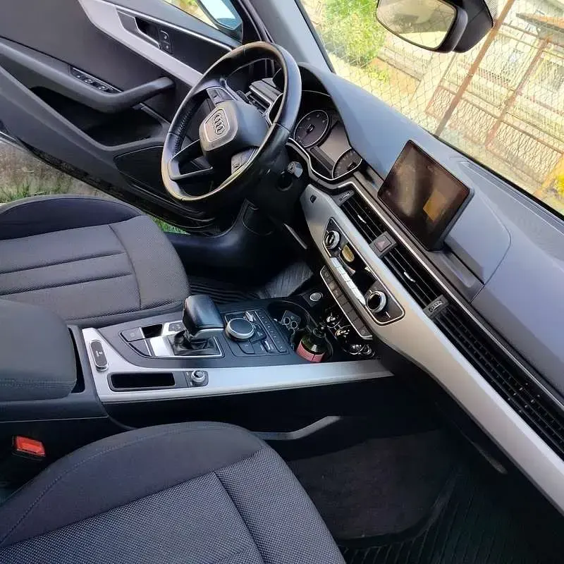 Usata Audi A4 Business 150 CV (110 kW) 2017 Nero Berlina