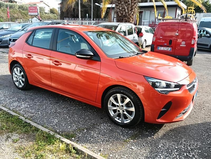 Usata Opel Corsa Elegance 101 CV (74 kW) 2021 Arancione Utilitaria