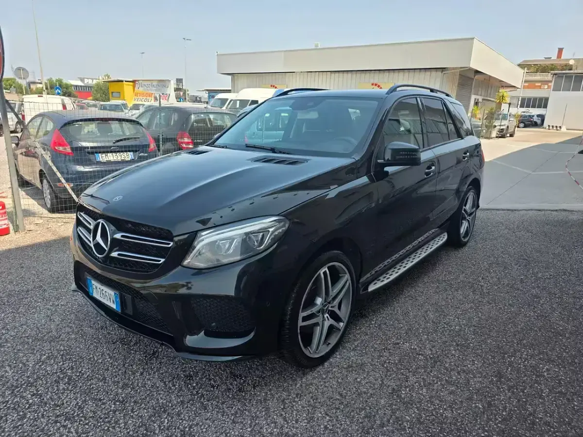 Usata Mercedes GLE250 Premium 204 CV (150 kW) 2019 Grigio SUV