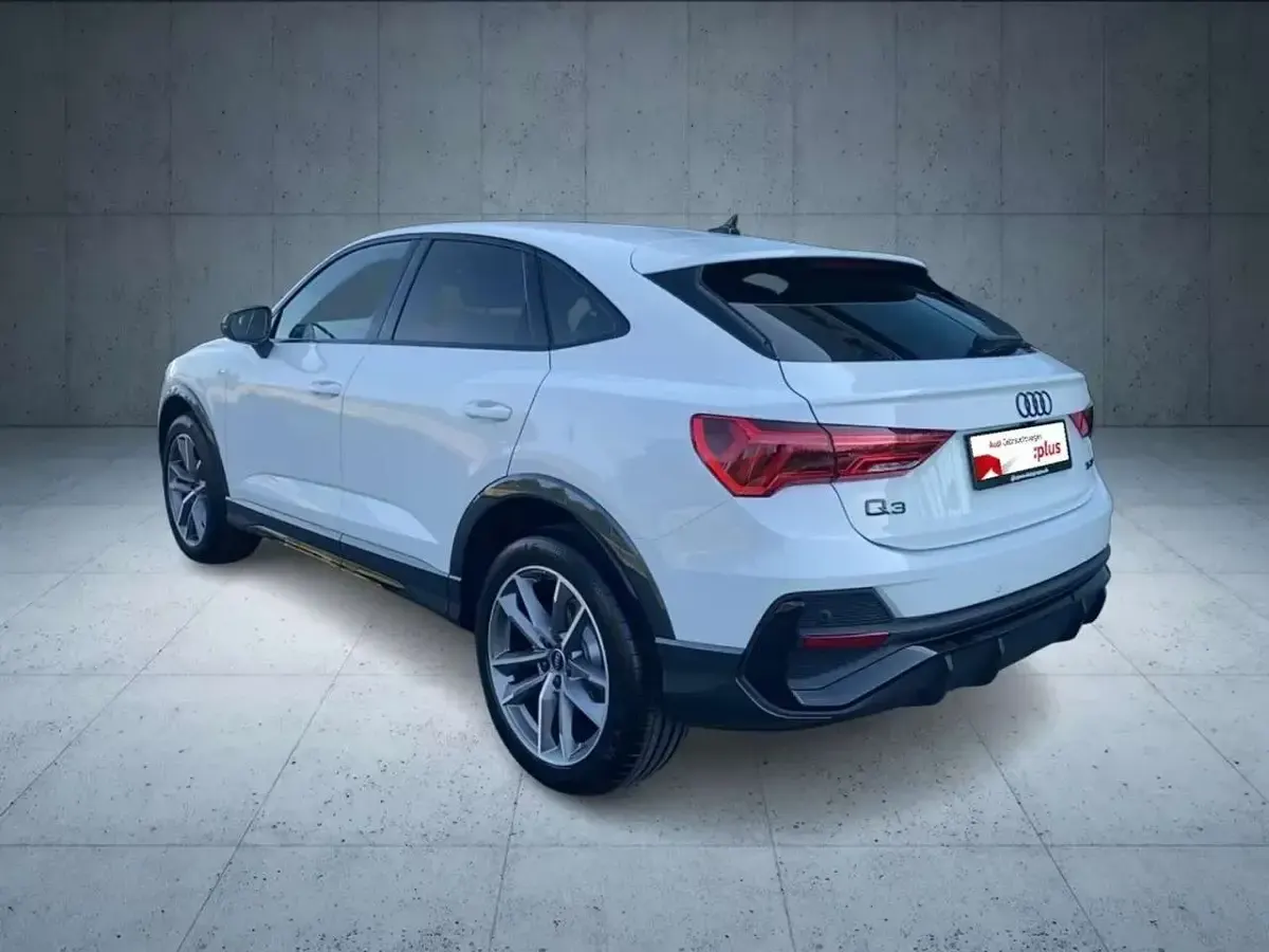 Usata Audi Q3 S-Line 150 CV (110 kW) 2025 Bianco SUV