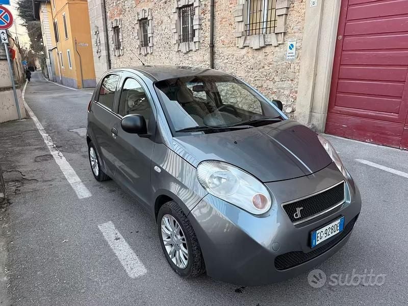 Usata DR DR1 83 CV (61 kW) 2011 Grigio Utilitaria